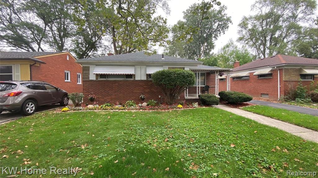 22130 Avon Road Oak Park, MI 48237 - Photo 2 of 33 Gallery Image 2