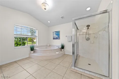 $599,900 | 1309 Southeast 10th Terrace, Cape Coral, FL 33990