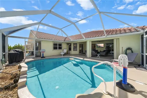 $599,900 | 1309 Southeast 10th Terrace, Cape Coral, FL 33990