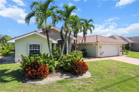 $599,900 | 1309 Southeast 10th Terrace, Cape Coral, FL 33990