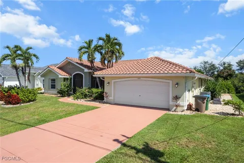 $599,900 | 1309 Southeast 10th Terrace, Cape Coral, FL 33990