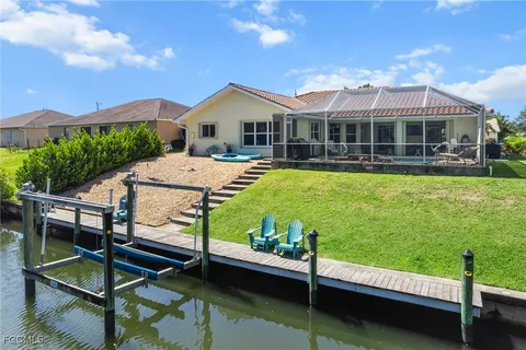$599,900 | 1309 Southeast 10th Terrace, Cape Coral, FL 33990