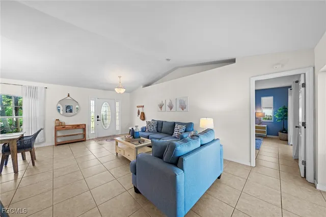 $599,900 | 1309 Southeast 10th Terrace, Cape Coral, FL 33990