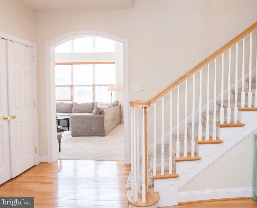 23 Mill Ridge Drive Aston, PA 19014 - Photo 12 of 35 Entry foyer and stairs to second floor