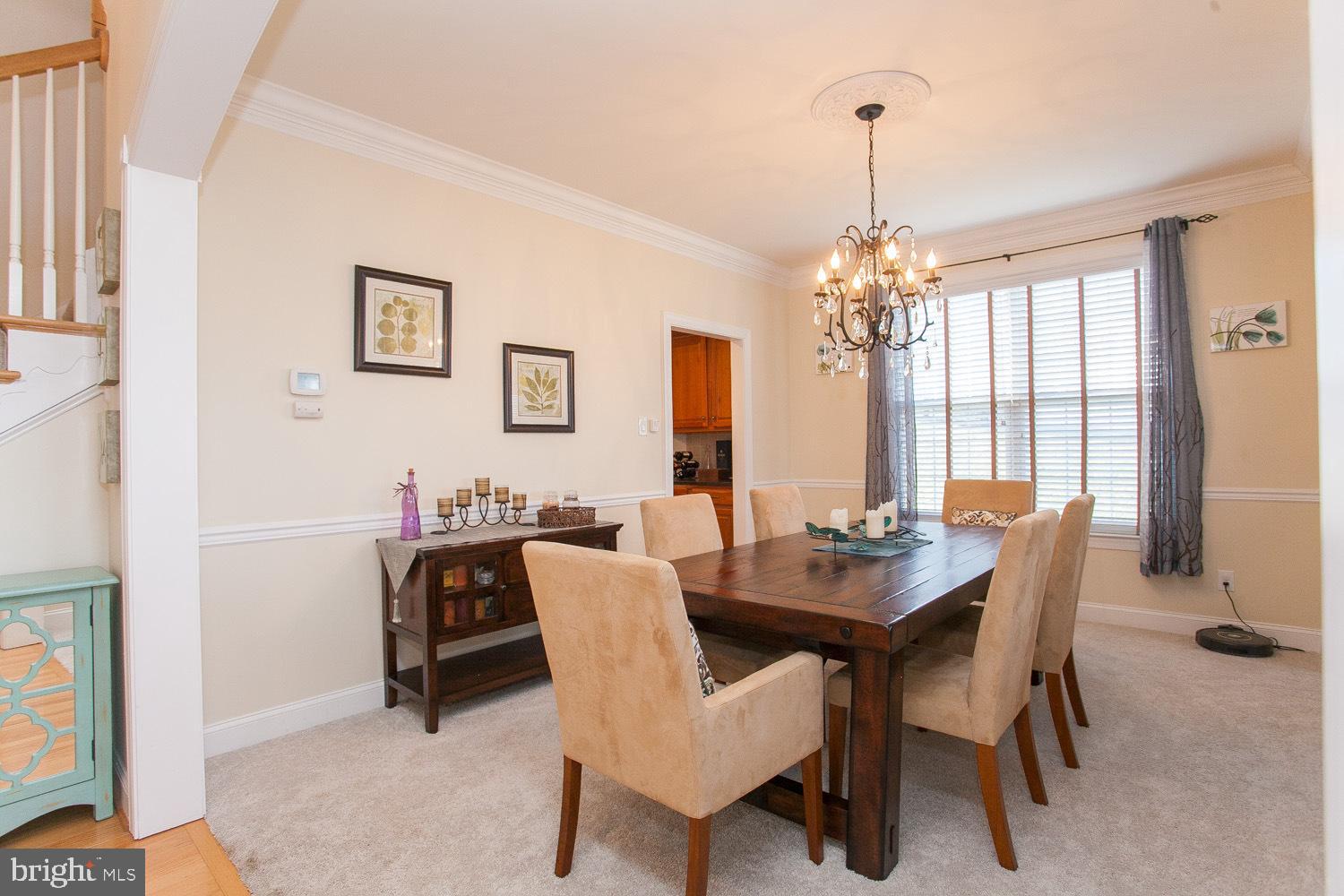 23 Mill Ridge Drive Aston, PA 19014 - Photo 5 of 35 Dining room with opening to Butler pantry