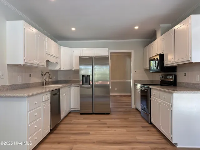 $3,300 | 245 High Tide Drive, Wilmington, NC 28411