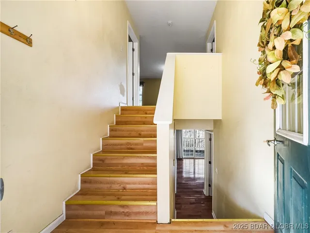 $284,000 | 187 Wildwood Drive, Linn Creek, MO 65052