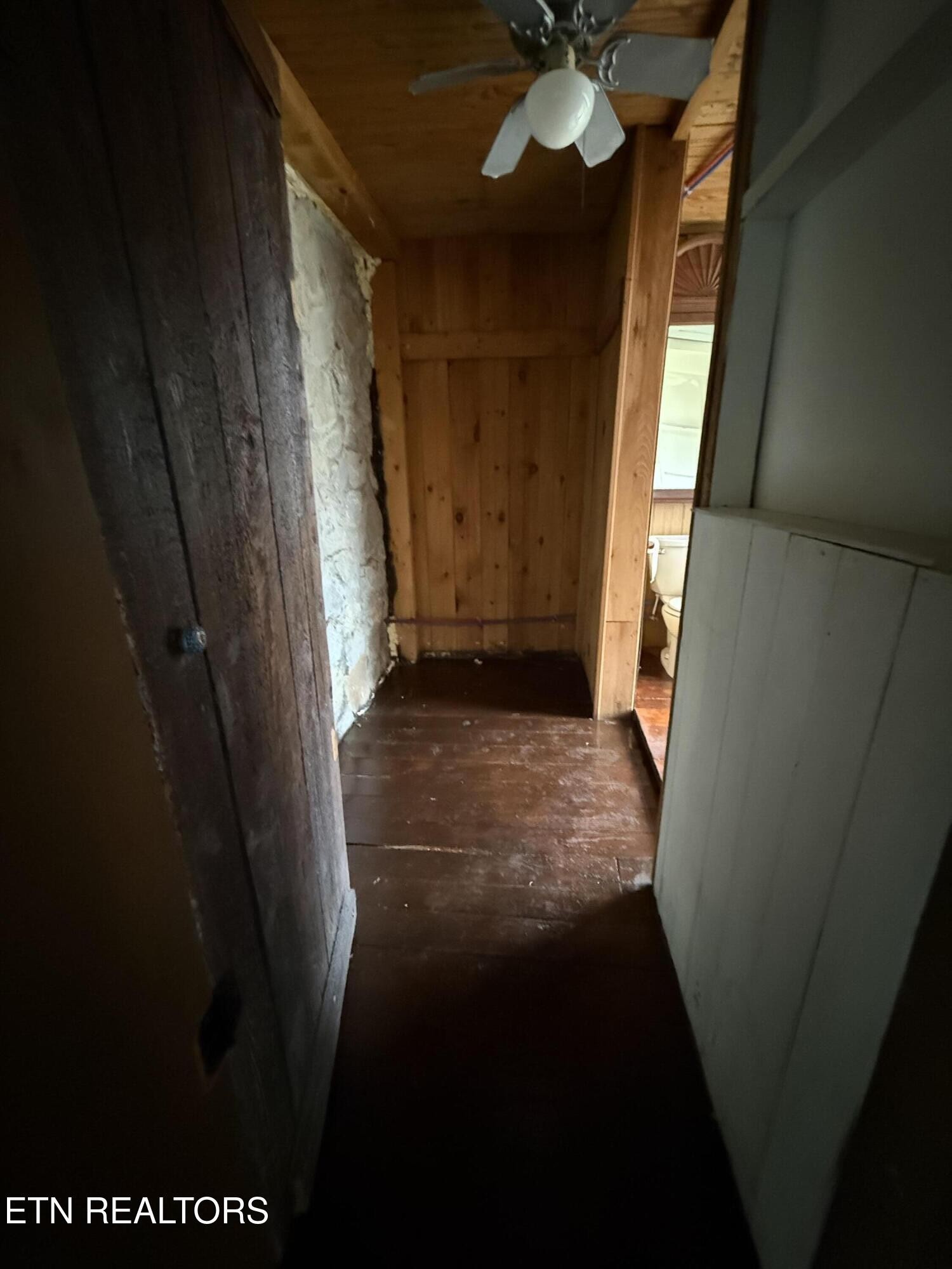 321 Wheeler Lane Jamestown, TN 38556 - Photo 23 of 23 a view of entryway