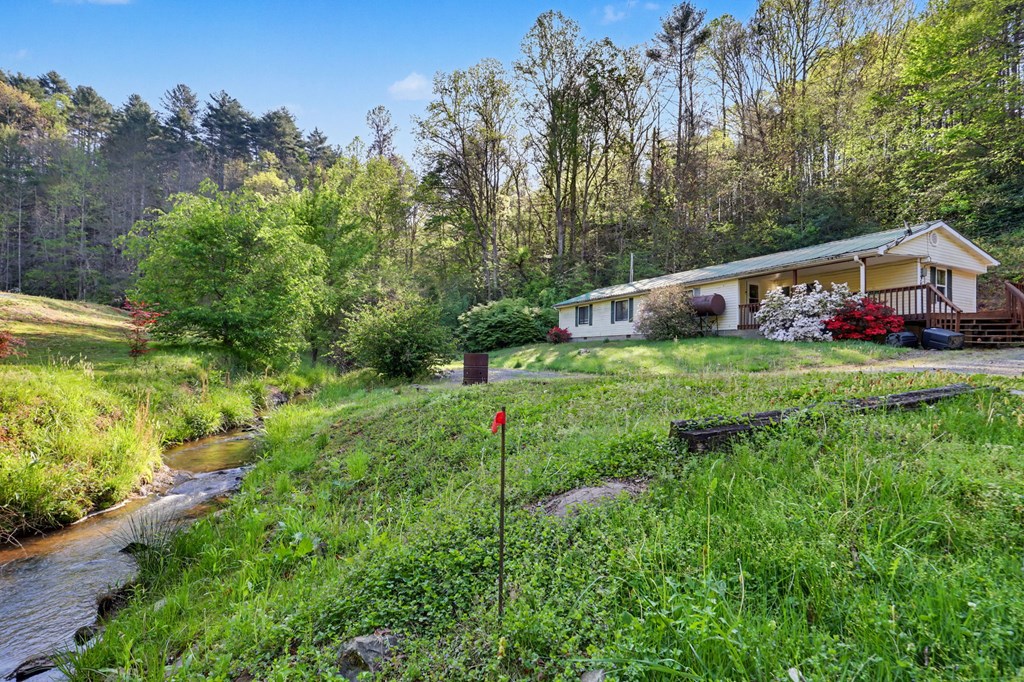 20 Bates Creek Road Murphy, NC 28906 - Photo 4 of 47