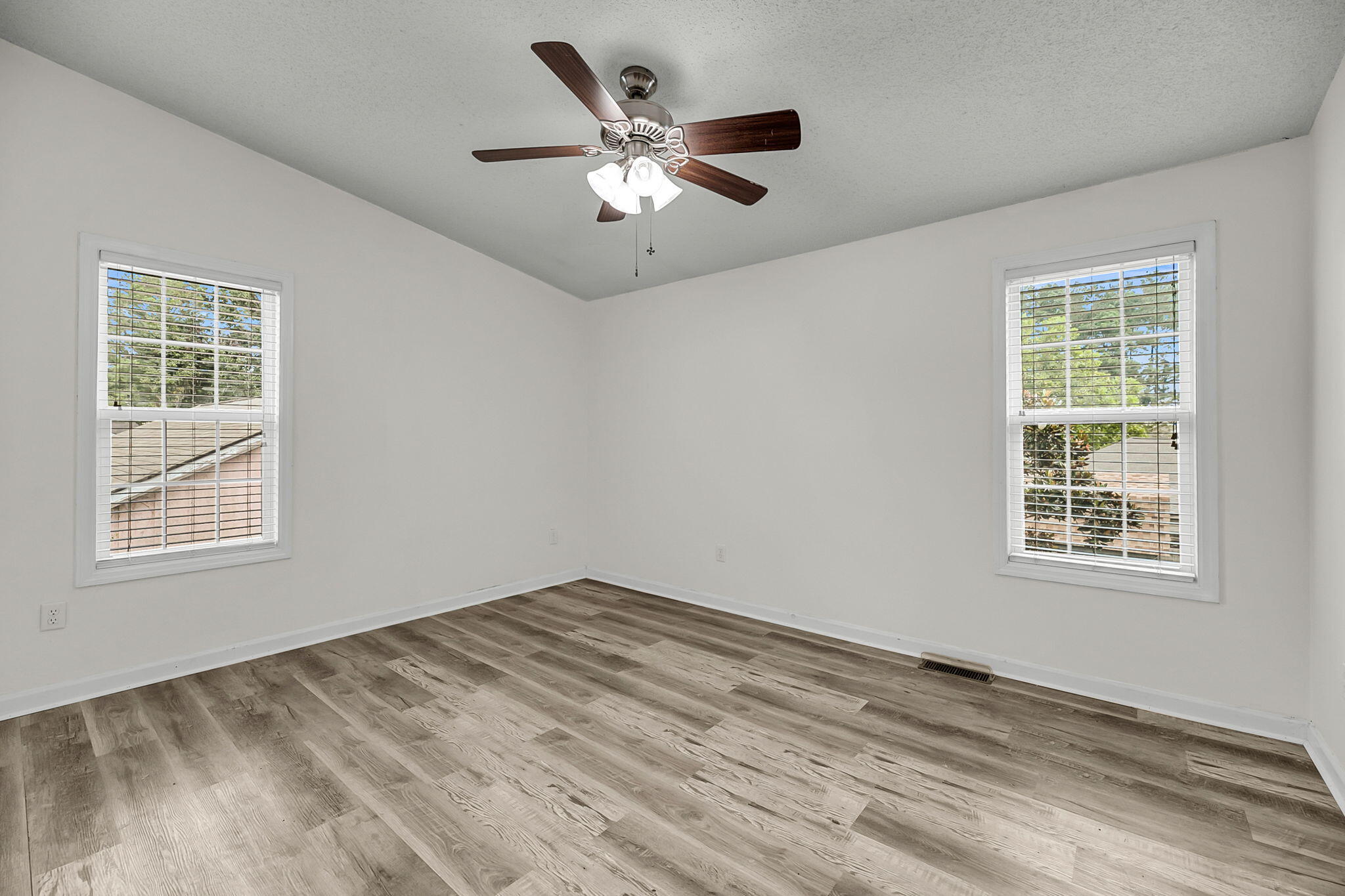 100 Trescott Court Summerville, SC 29486 - Photo 18 of 35 CREM - 100 Trescott-14