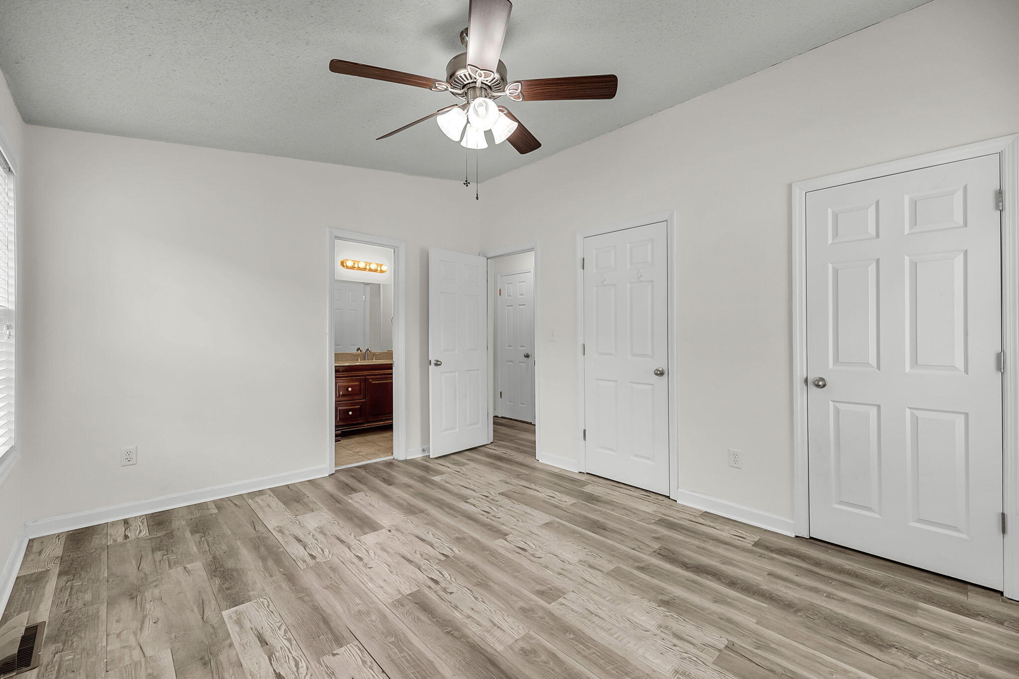 100 Trescott Court Summerville, SC 29486 - Photo 19 of 35 CREM - 100 Trescott-15