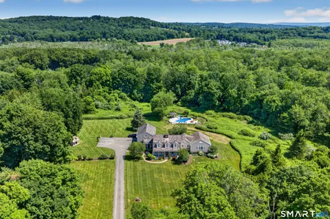 $1,350,000 | 20 Head Of Meadow Road, Newtown, CT 06470