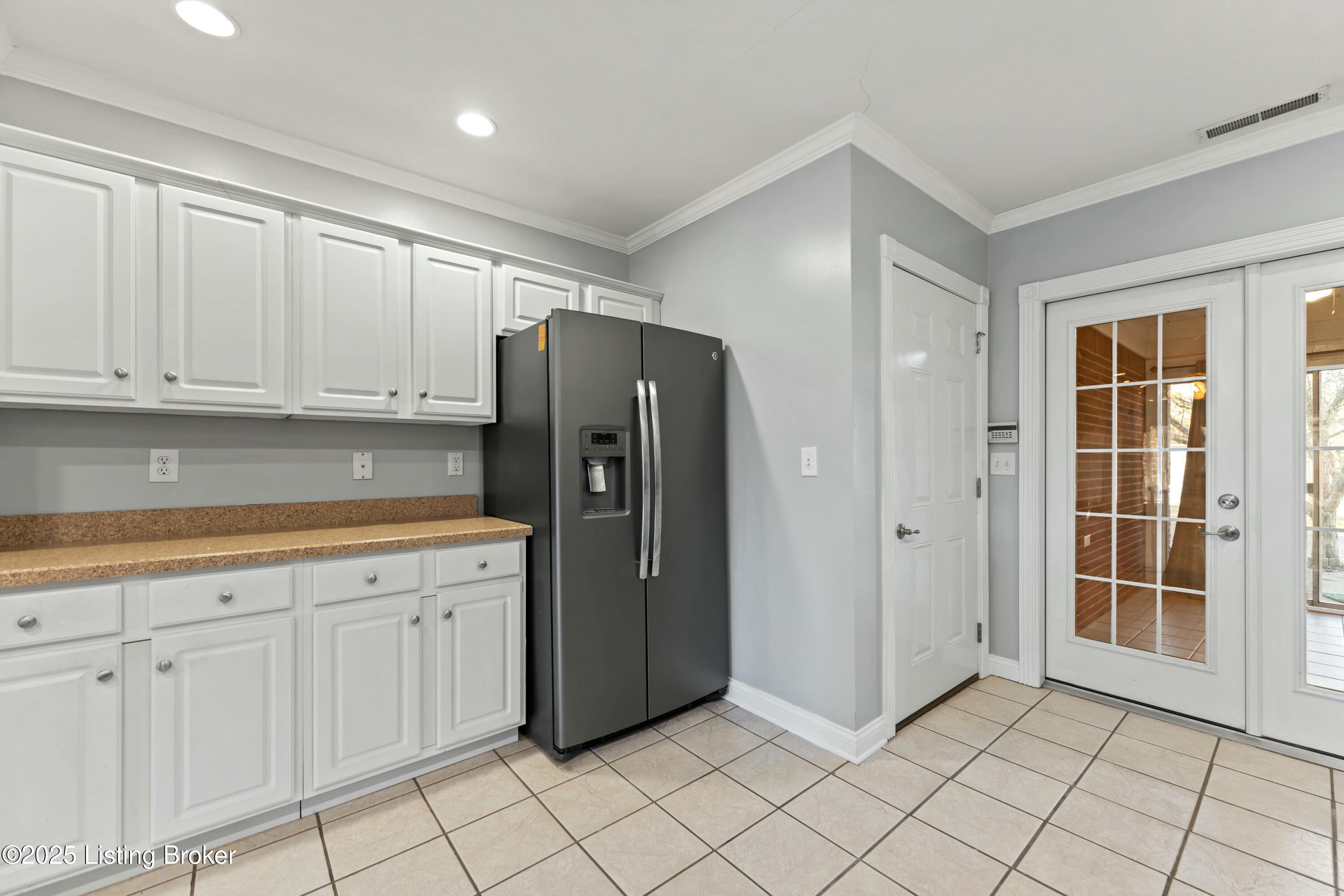 7824 Turtle Run Court Prospect, KY 40059 - Photo 8 of 21 tempImage5bm90y