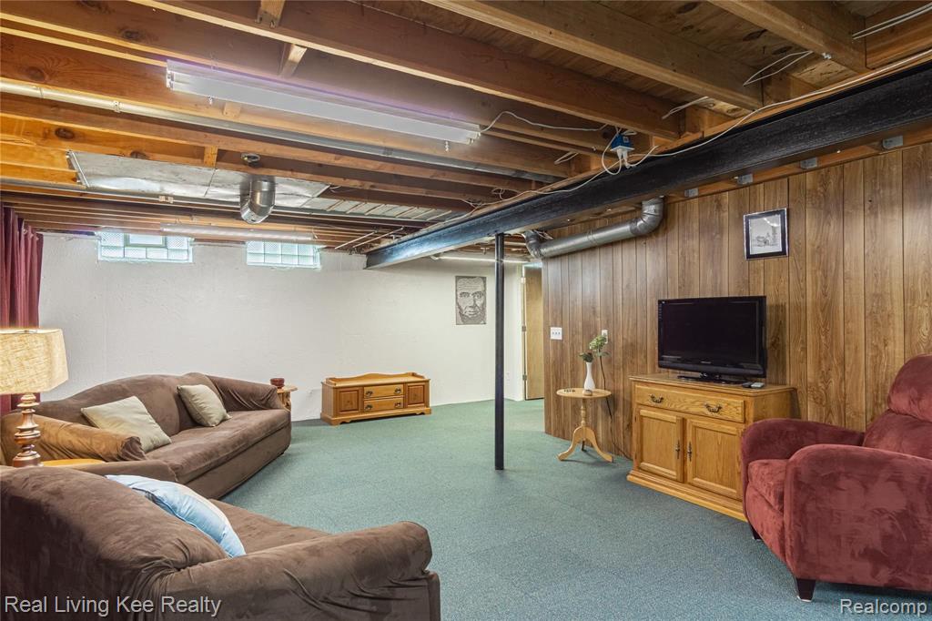 2160 Warrington Road Rochester Hills, MI 48307 - Photo 45 of 55