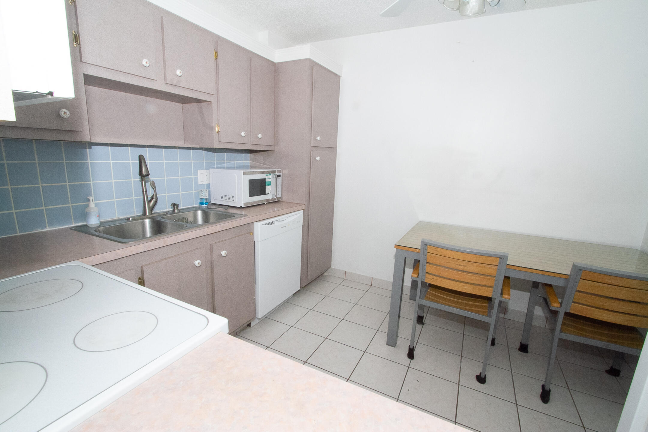22735 Southwest 66th Avenue, Unit 207 Boca Raton, FL 33428 - Photo 18 of 31 IMG_1598
