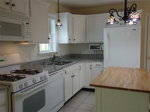 323 Main Road Westport, MA 02790 - Photo 8 of 23 Gallery Image 8