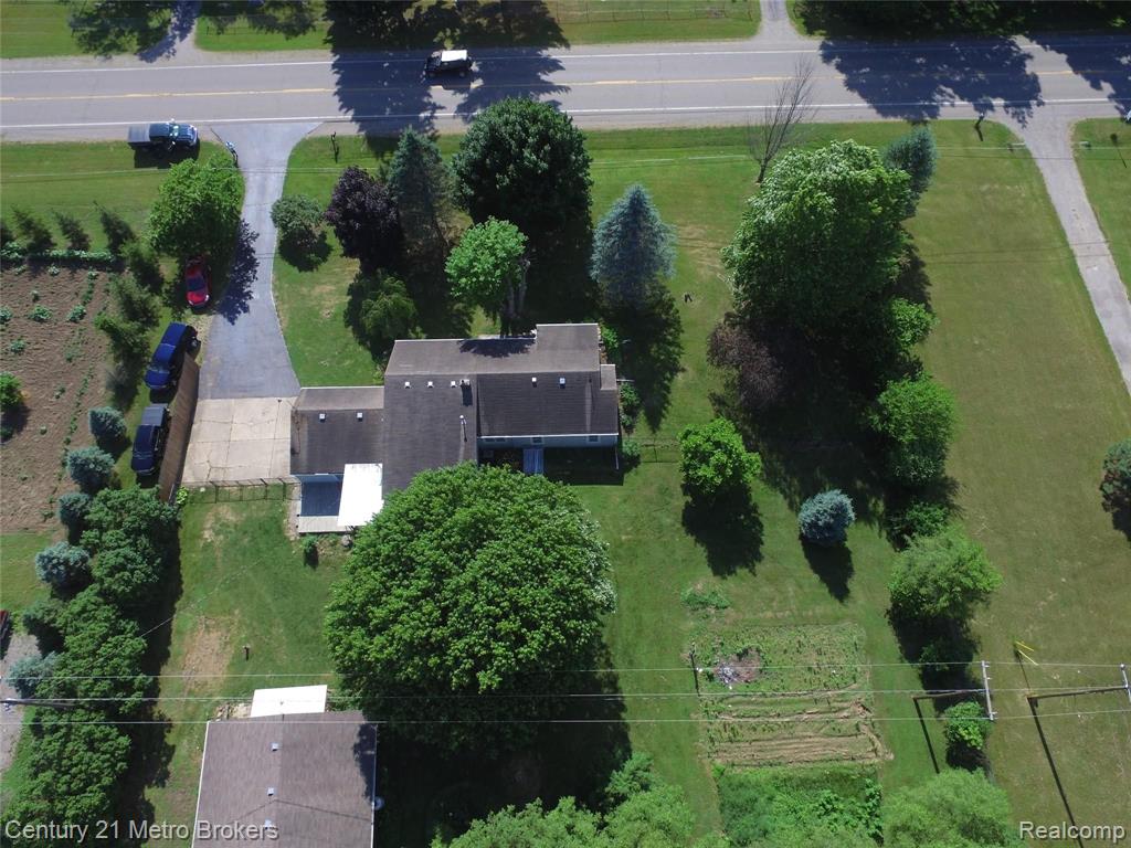 4270 North Irish Road Davison, MI 48423 - Photo 43 of 54