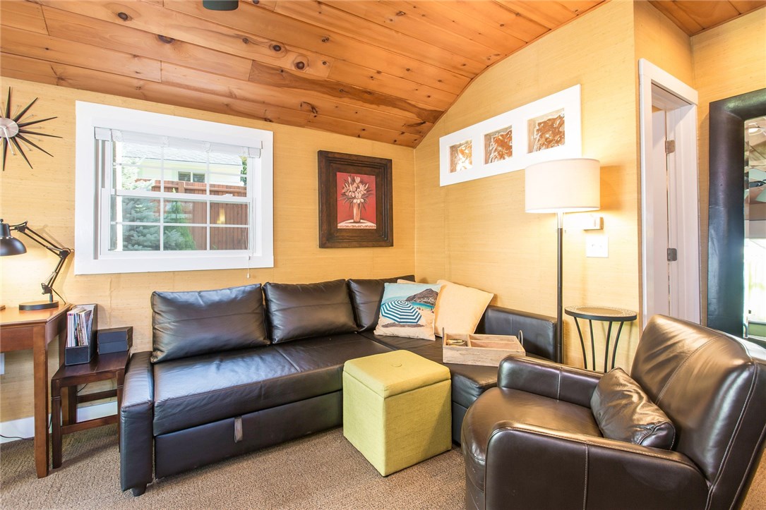88 Old Post Road, Unit 4 Westerly, RI 02891 - Photo 7 of 21 Living Room