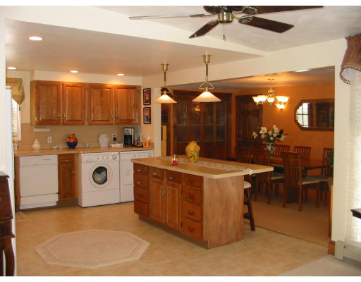 23 Celia Road Braintree, MA 02184 - Photo 3 of 10 Gallery Image 3