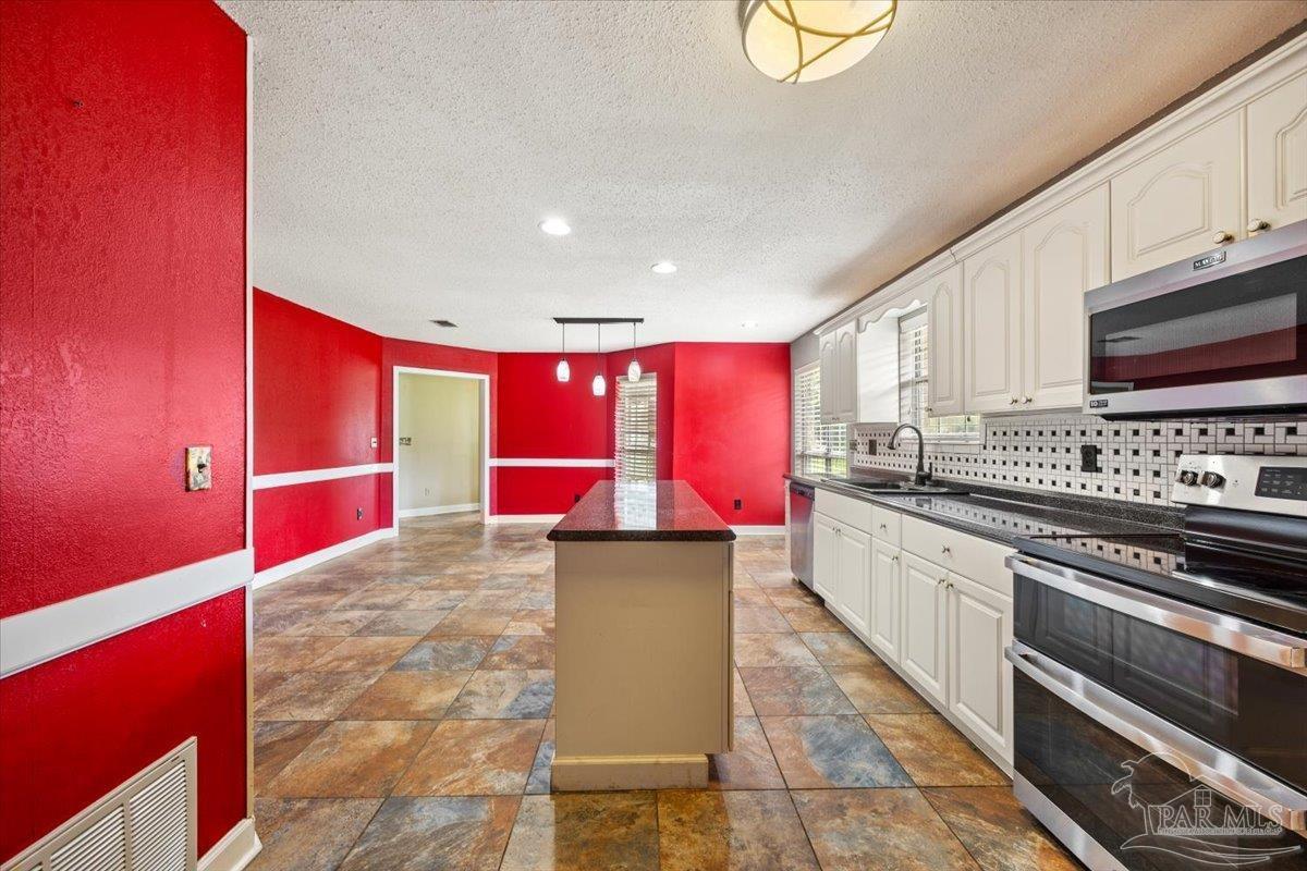 5317 Rowe Trail Pace, FL 32571 - Photo 16 of 48 Gallery Image 16