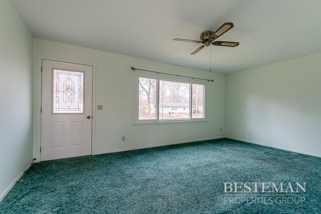 1290 Poulson Road Muskegon, MI 49445 - Photo 3 of 32 1290PoulsonRd10Lores