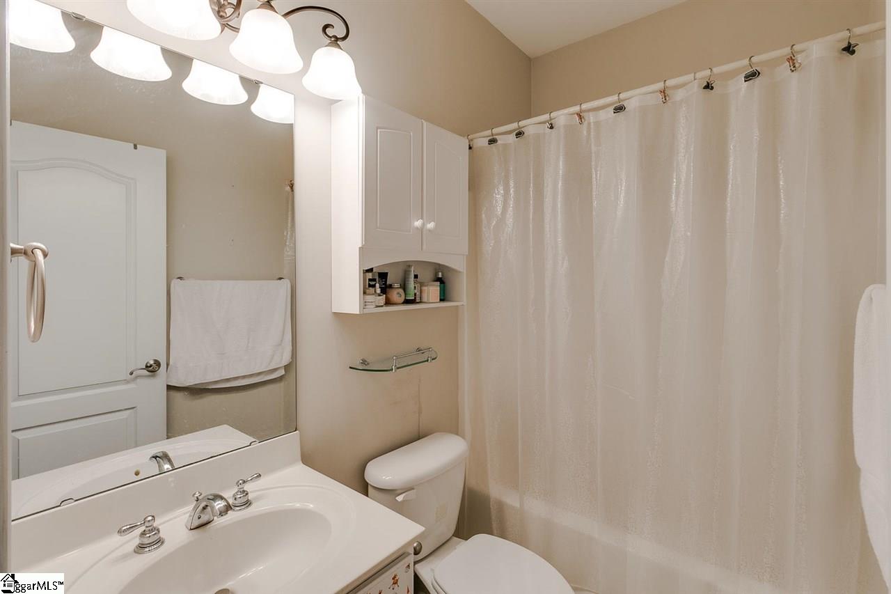 208 Aldgate Way Greer, SC 29650 - Photo 17 of 29 Gallery Image 17