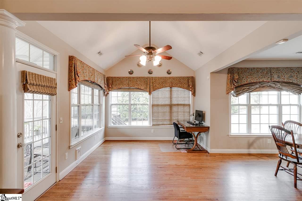 208 Aldgate Way Greer, SC 29650 - Photo 8 of 29 Gallery Image 8