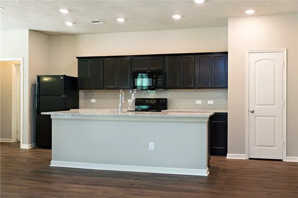 $484,900 | 17293 Cedar Rock Court, College Station, TX 77845