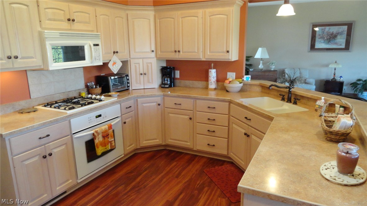 5025 Pleasant Valley Road Southeast Dennison, OH 44621 - Photo 9 of 24 Gallery Image 9