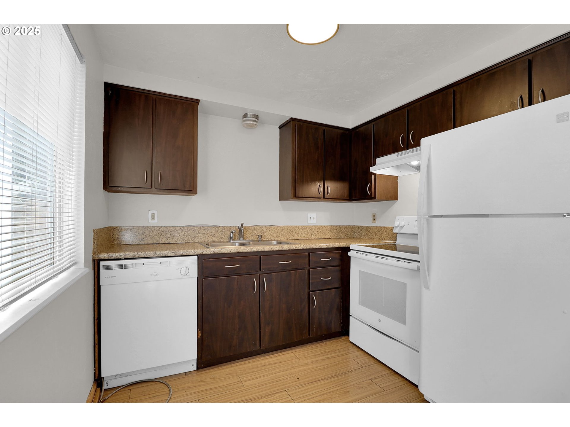 522 River Loop 2 Eugene, OR 97404 - Photo 17 of 35