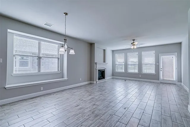 $2,595 | 327 Sweetspire Drive, Royse City, TX 75189