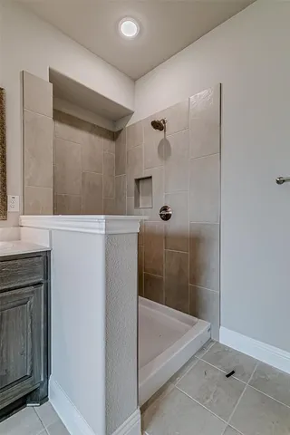 $2,595 | 327 Sweetspire Drive, Royse City, TX 75189