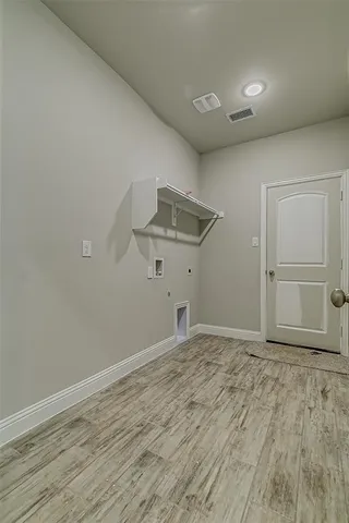 $2,595 | 327 Sweetspire Drive, Royse City, TX 75189