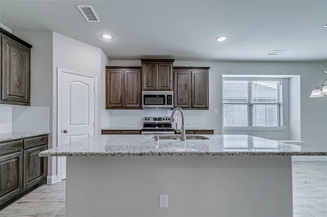 $2,595 | 327 Sweetspire Drive, Royse City, TX 75189