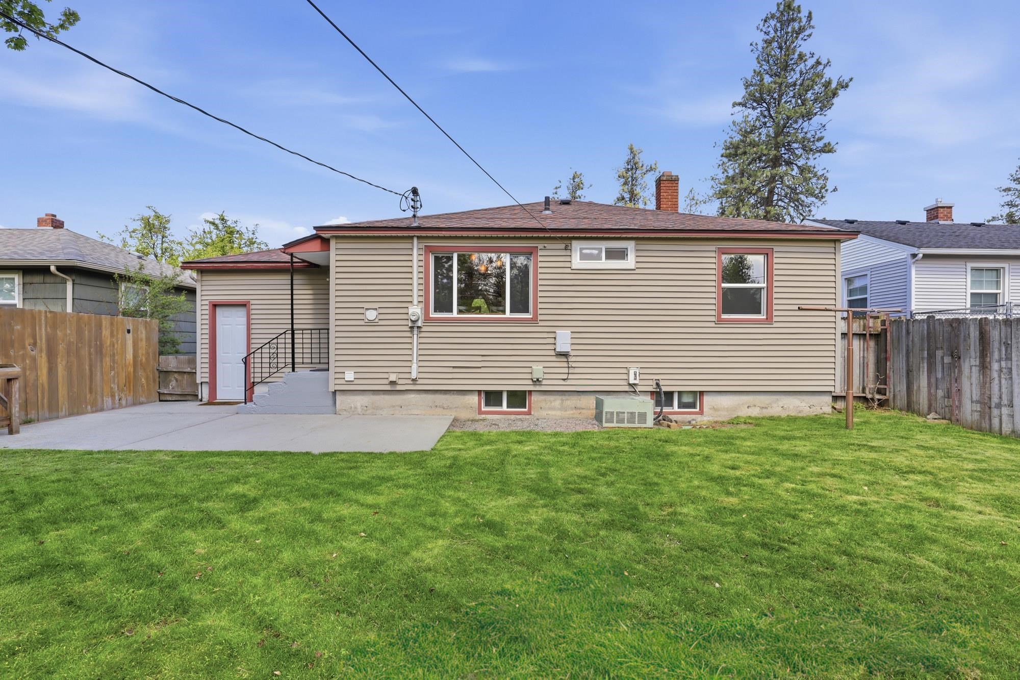 1228 East 40th Avenue Spokane, WA 99203 - Photo 28 of 46
