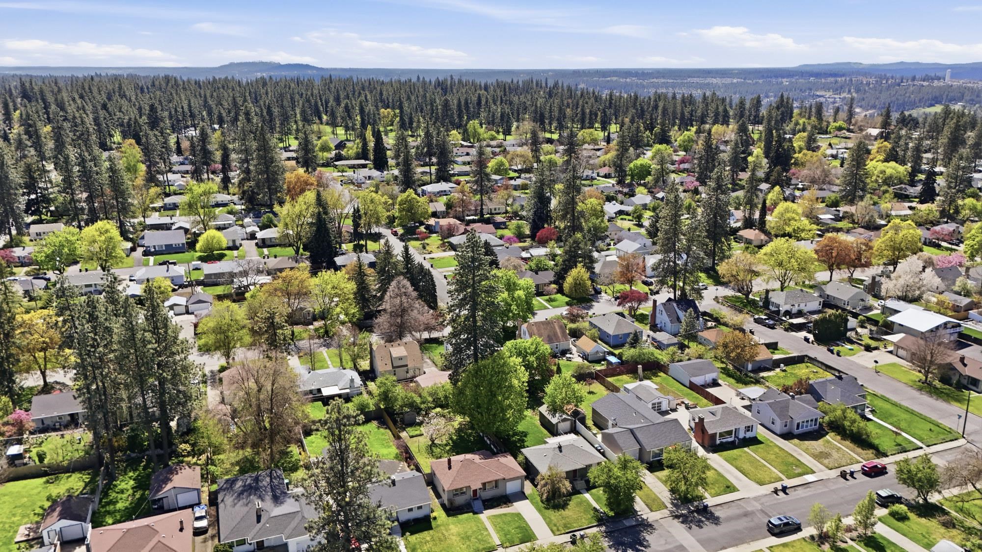 1228 East 40th Avenue Spokane, WA 99203 - Photo 40 of 46