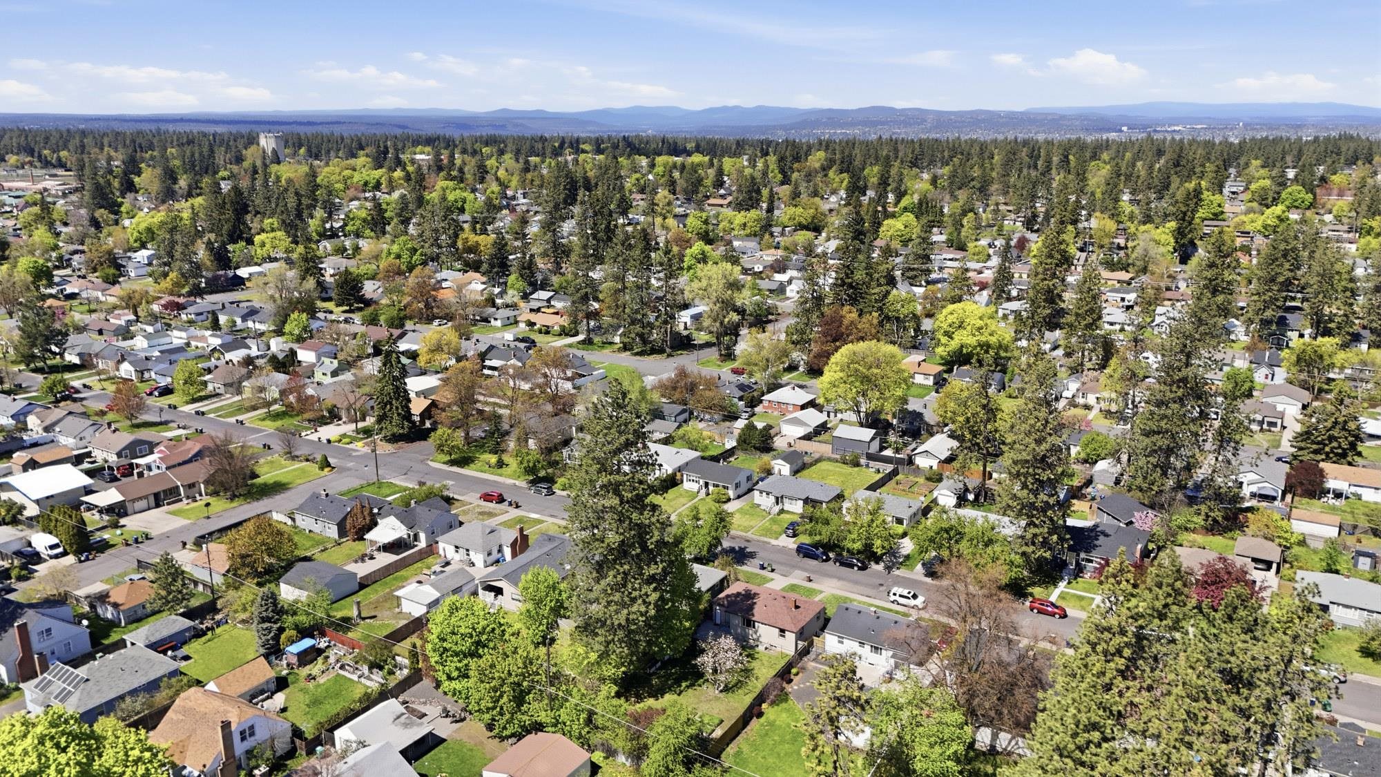 1228 East 40th Avenue Spokane, WA 99203 - Photo 42 of 46