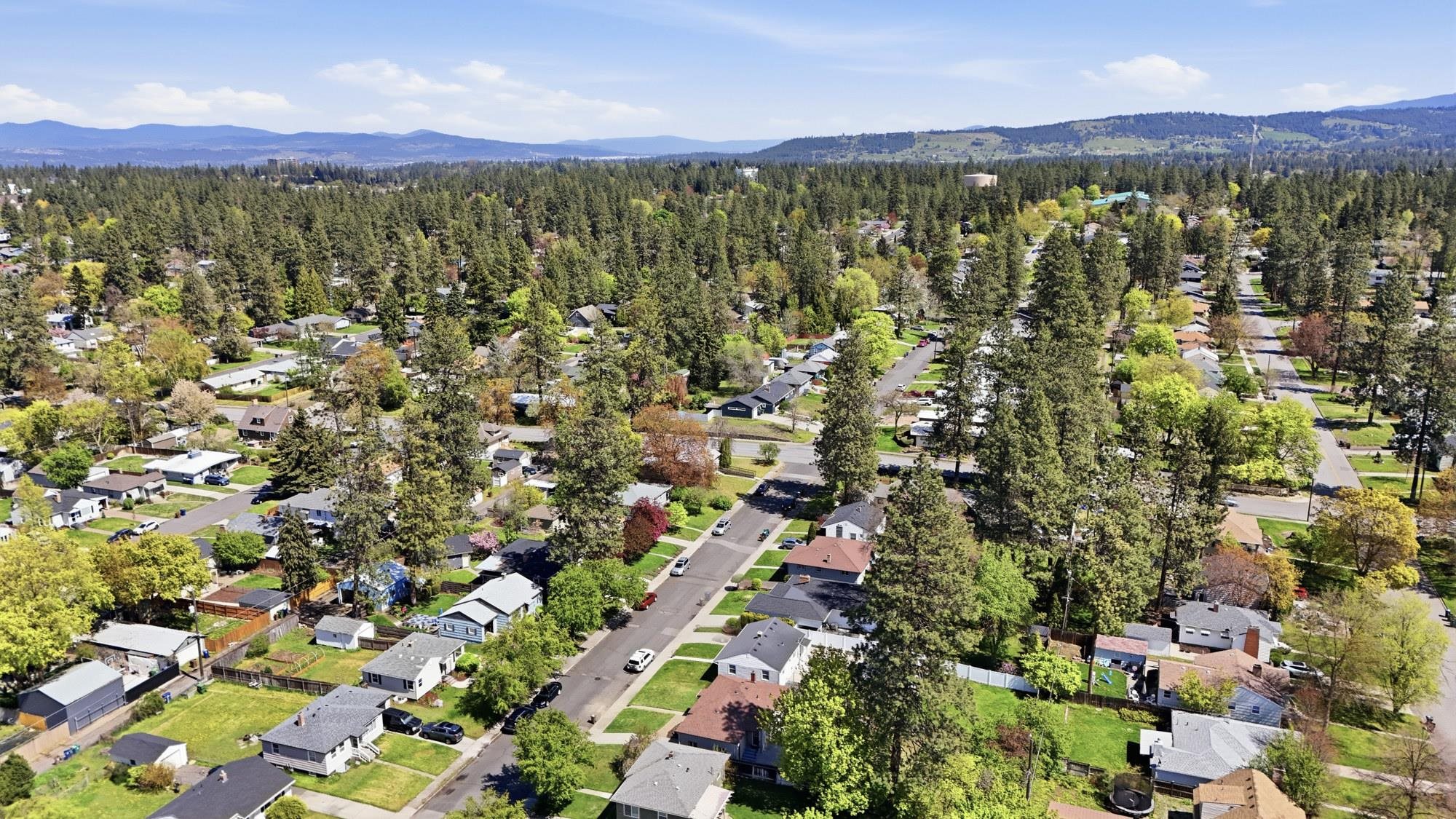 1228 East 40th Avenue Spokane, WA 99203 - Photo 44 of 46
