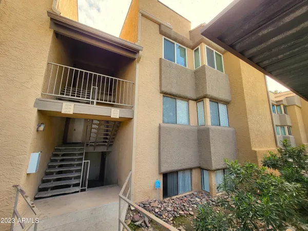 $1,525 | 18811 North 19th Avenue, Unit 2013, Phoenix, AZ 85027
