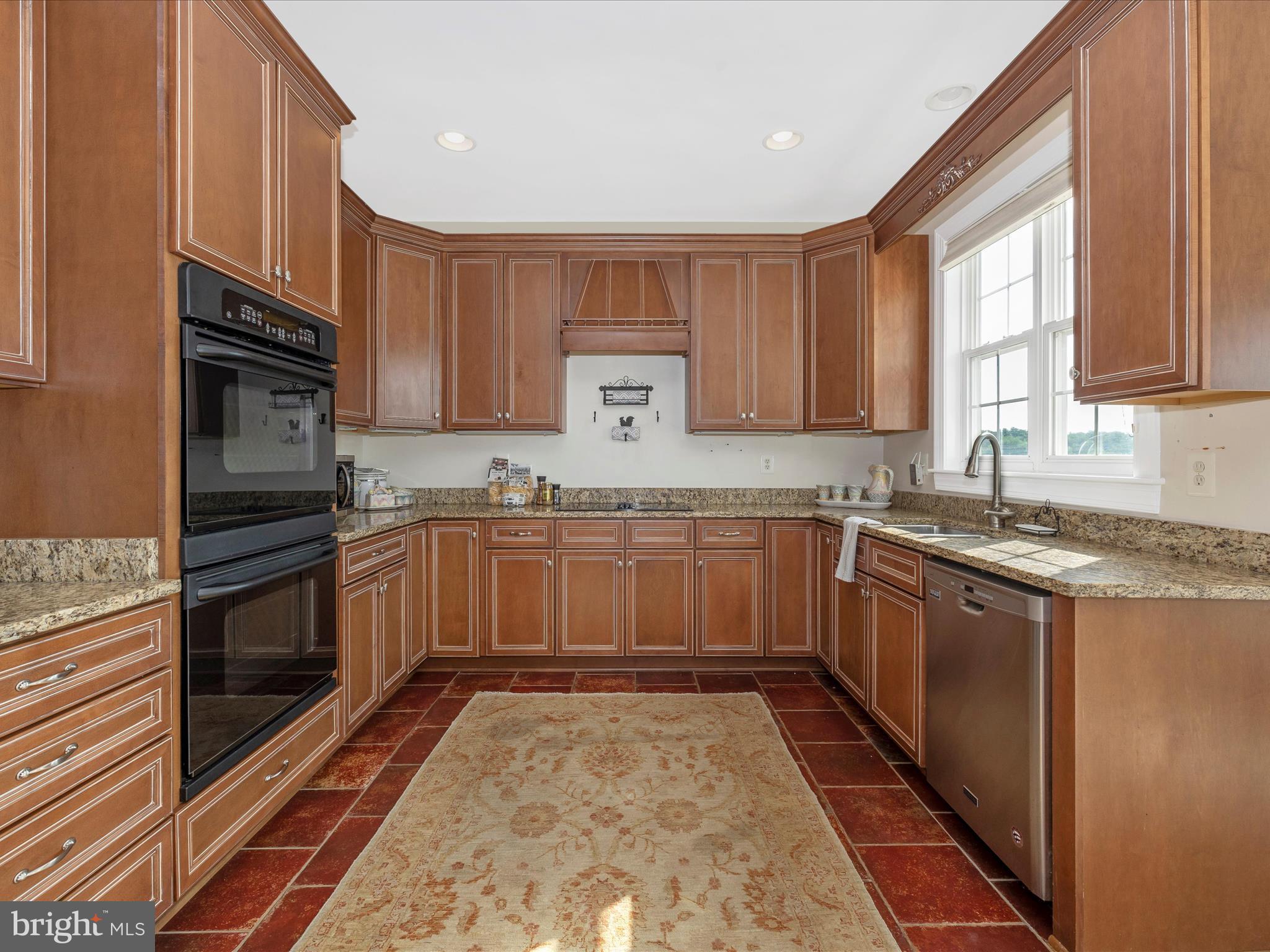 9235 Albaugh Road New Windsor, MD 21776 - Photo 28 of 110 Kitchen