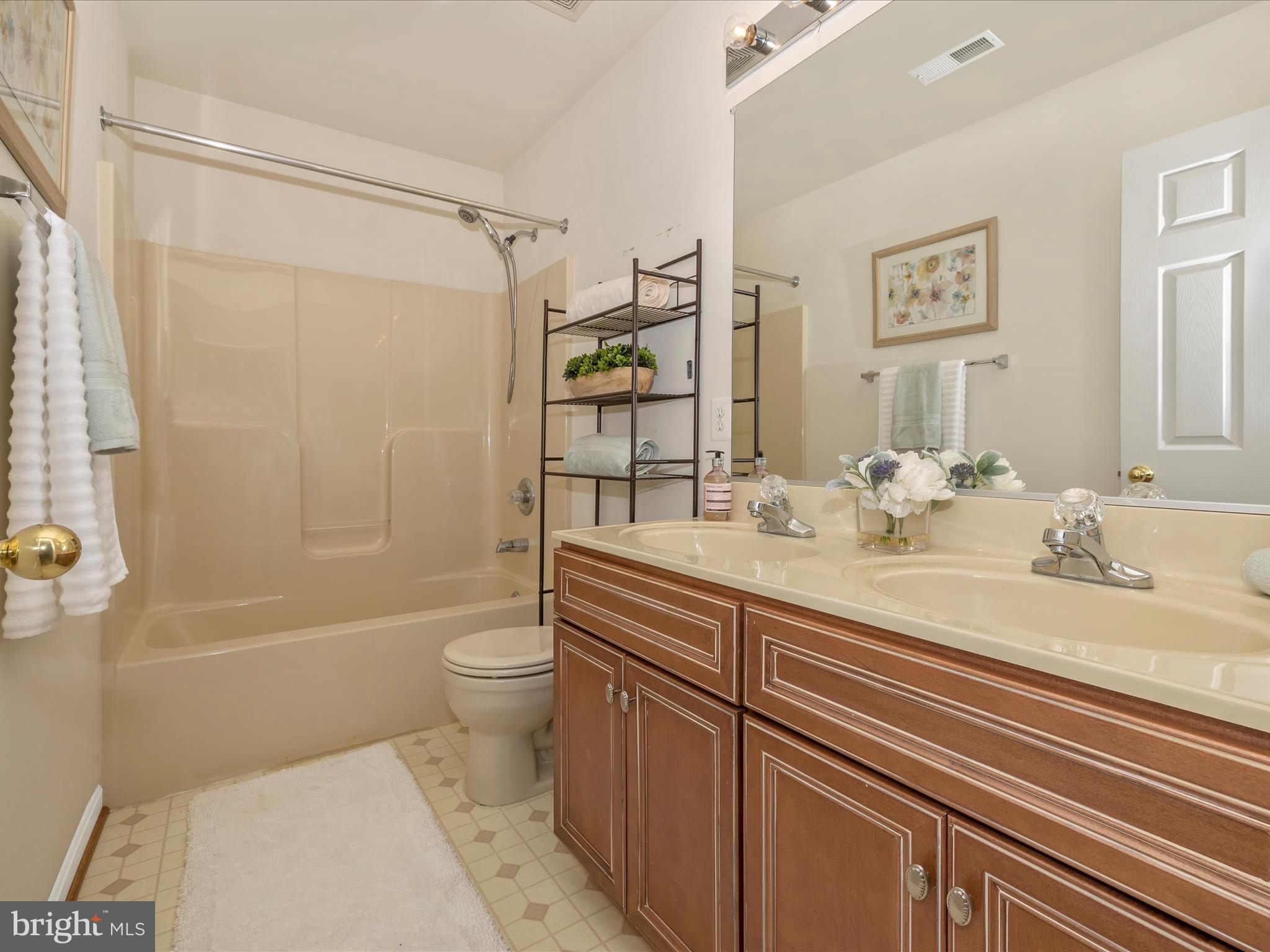 9235 Albaugh Road New Windsor, MD 21776 - Photo 62 of 110 Bathroom 3