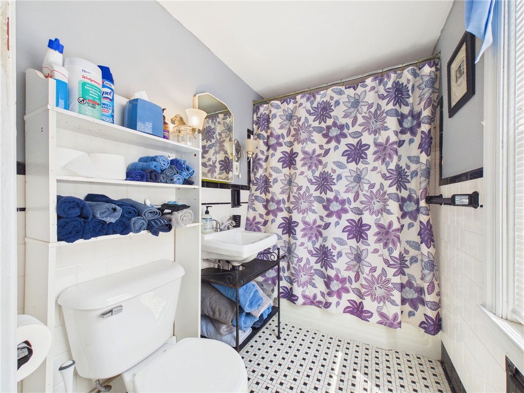 246 Harris Avenue Woonsocket, RI 02895 - Photo 28 of 39