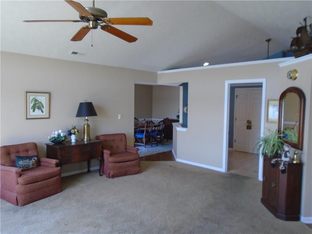 7665 River Road, Unit 29 Indianapolis, IN 46240 - Photo 9 of 28 Gallery Image 9