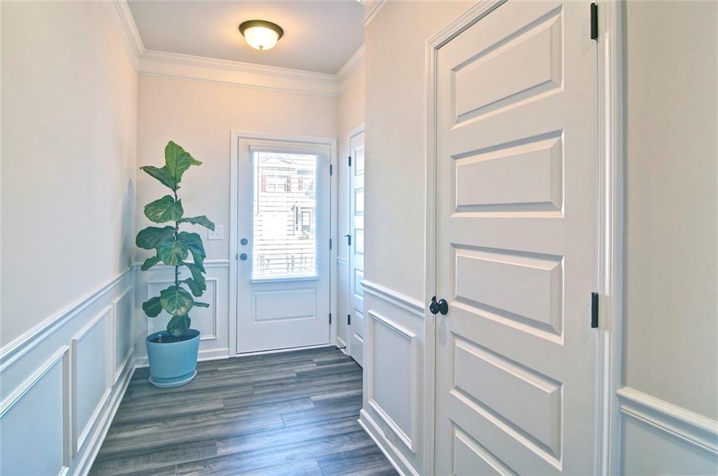 321 Skye Lane Cartersville, GA 30121 - Photo 3 of 38