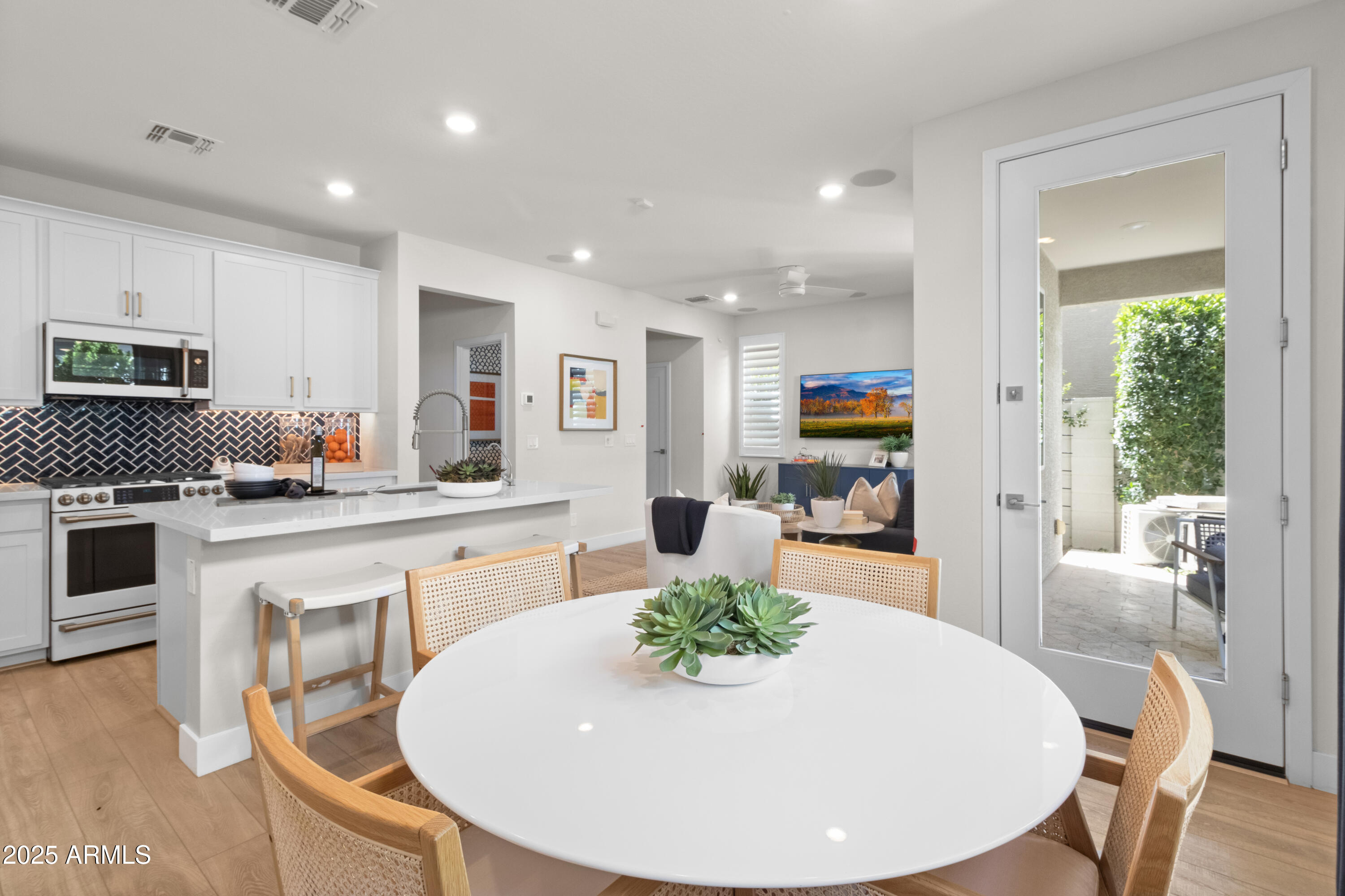 4744 South Element Mesa, AZ 85212 - Photo 6 of 25 IMG_3309