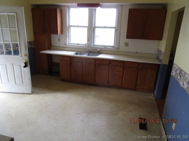 414 East 4th St Road Seymour, IN 47274 - Photo 8 of 13 Gallery Image 8