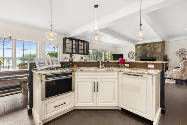 $3,500,000 | 25 Nute Road, Dover, NH 03820