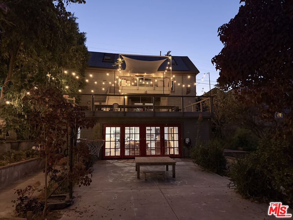 814 East Edgeware Road Los Angeles, CA 90026 - Photo 29 of 32
