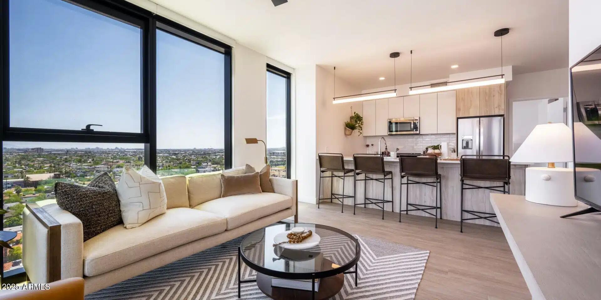 817 North 6th Street, Unit B2 Phoenix, AZ 85004 - Photo 4 of 42 Photo #4