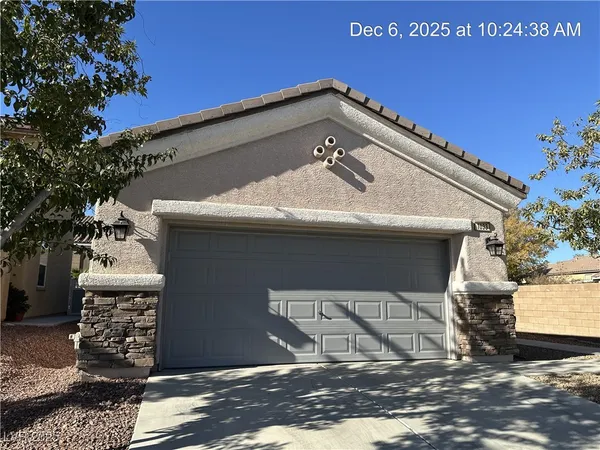 $1,895 | 1033 Fishing Street, Henderson, NV 89011